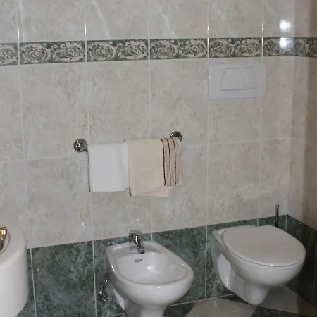 Aretia 3*