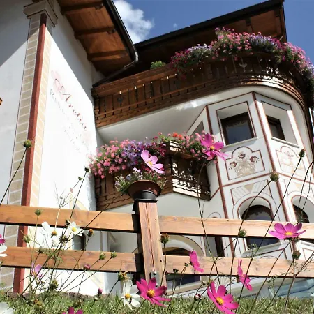 Aretia Frühstückspension 3*
